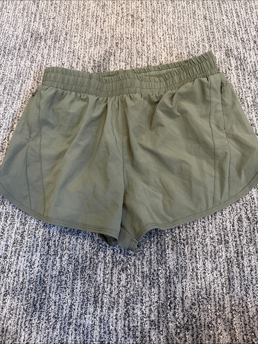 Lululemon Size Large Olive Green Women's Athletic Running Shorts